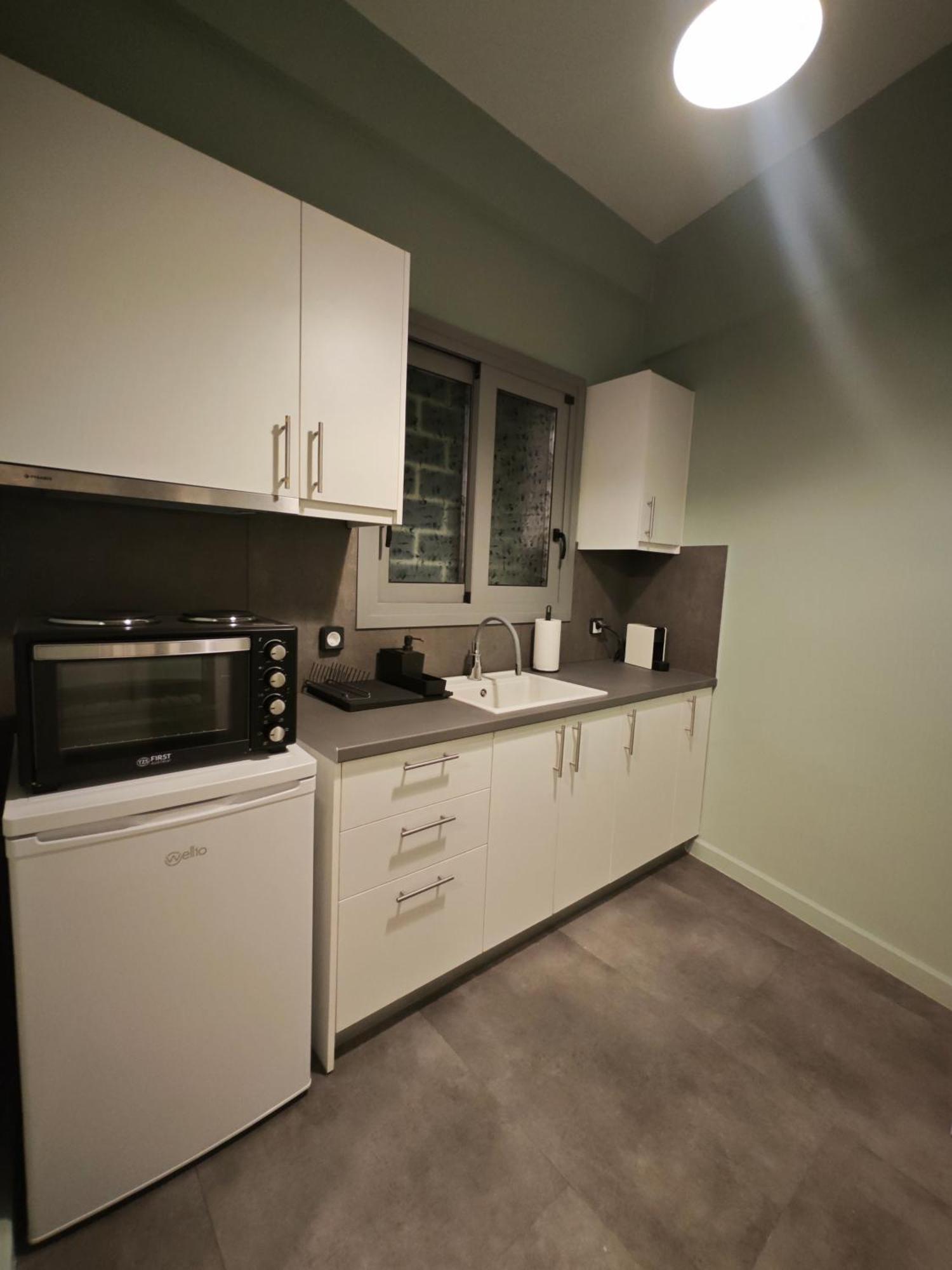 Caravin Wanderhome Acropolis, 1 Min From Acropolis Museum Atene Esterno foto